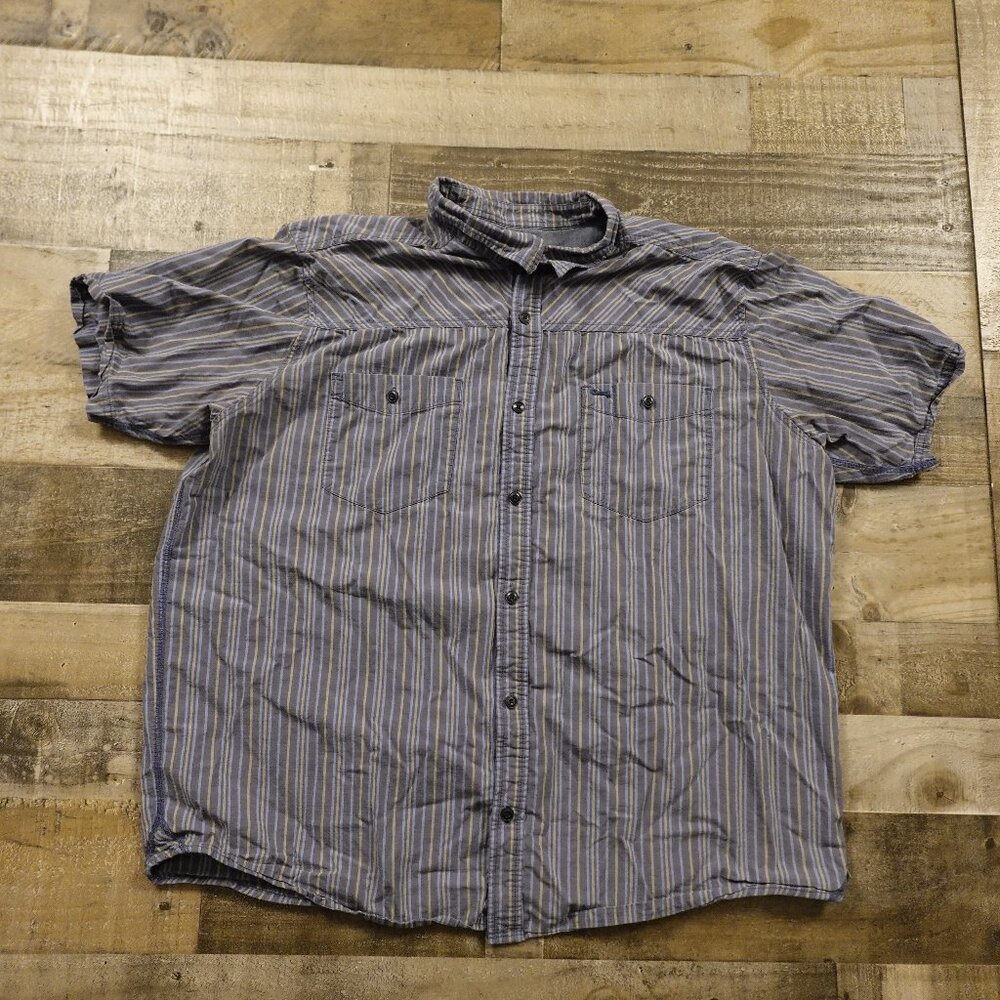 REI short sleeve button up shirt men's XXL‎ striped